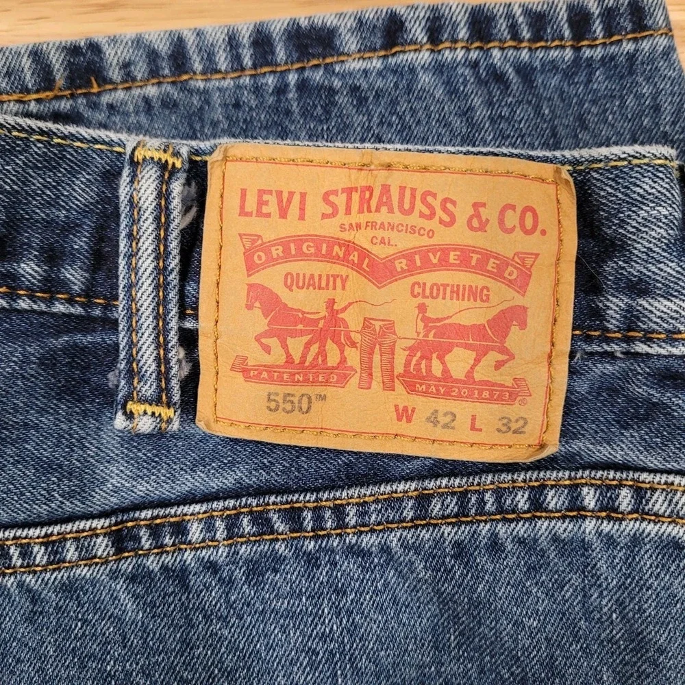 Levi's‎ 550 Men's 42x32 Denim Jeans Medium Wash Blue
